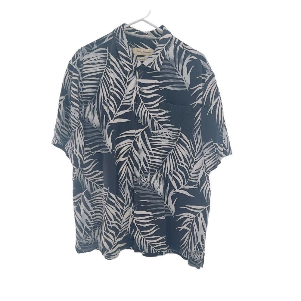 Tommy Bahama  100%silk